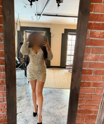 Мои услуги охватывают все, что ты можешь вообразить – классический секс, оральные ласки, массаж, ролевые игры и многое другое. 🌟 Позволь мне удовлетворить твои самые сокровенные желания и помочь расслабиться после тяжелого дня. У меня есть отличные отзывы от довольных клиентов – они говорят о моем профессионализме, красоте и нежности. Позвони мне и я приготовлю для тебя незабываемое свидание в Москве. 🌃 Доверься моему опыту и позволь себе насладиться моментами настоящего наслаждения. Жду встречи с нетерпением! 😘 4577, 25 лет